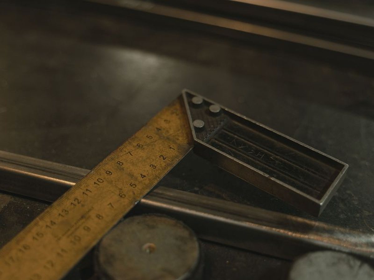 Checking a formed part against a square